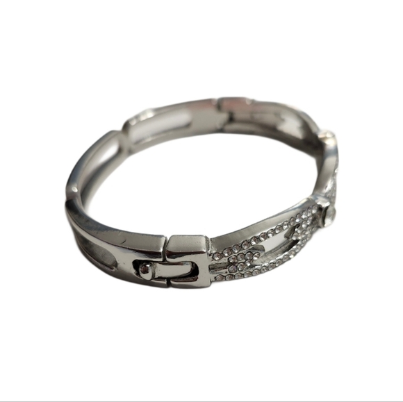 Macy's  Bangle   Bracelet  New in box Never worn  Silver-tone - Picture 10 of 13